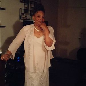 Meet your Posher, Lorine